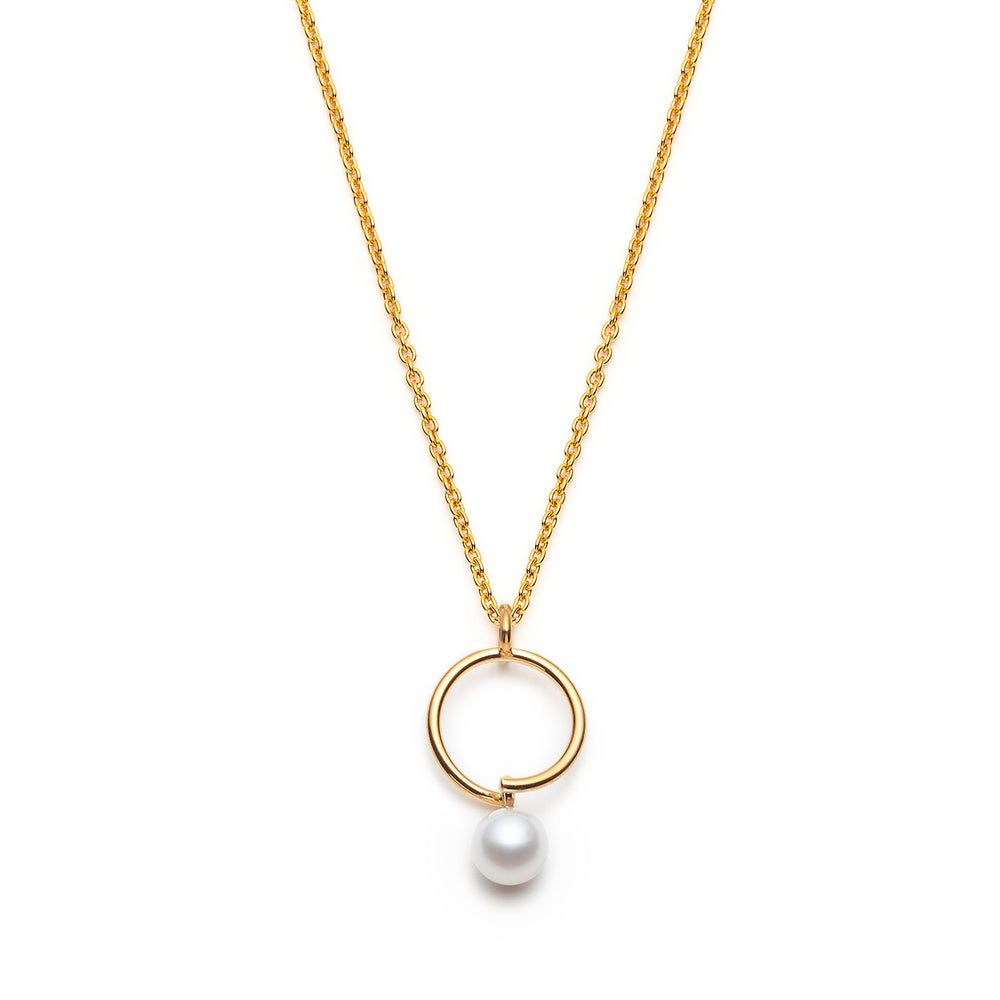 Laure gold pendant and its chain 